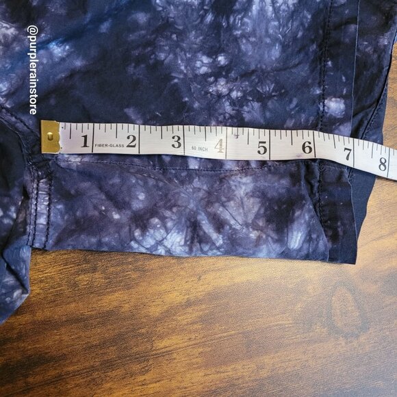 Vtg Calvin Klein Tie Dye Shorts Size 8 Mid Rise Tab Legs Blue Purple Y2K - Picture 11 of 14